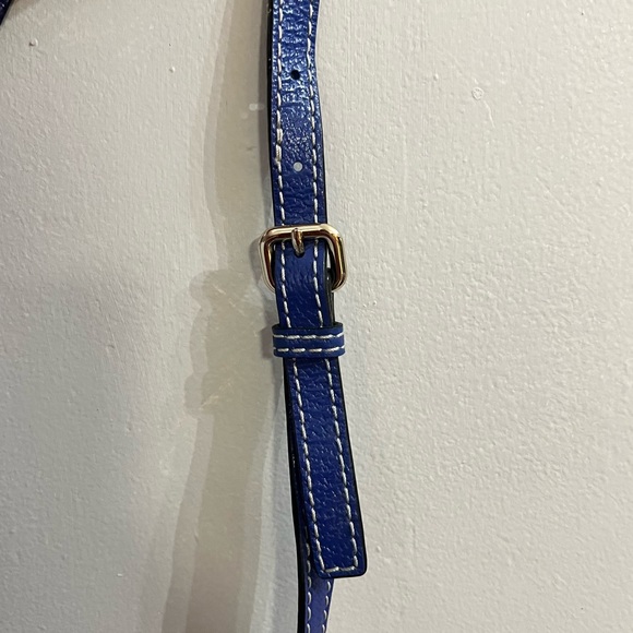 Small Kate Spade Purse - Picture 6 of 10